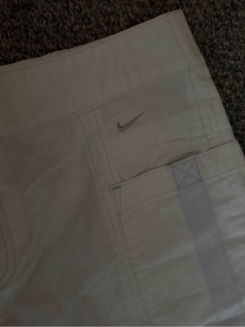 Nike White Women's Capri Cargo Pants with Utility Pockets - Picture 4 of 5